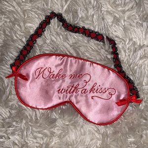 Victoria’s Secret sleep mask